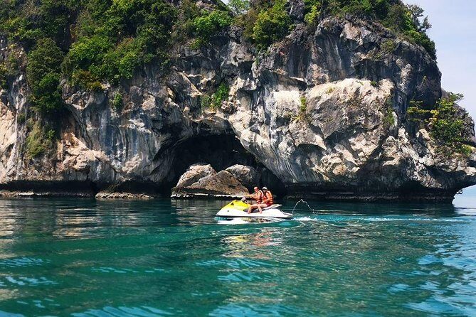 3-Hour Jet Ski Safari from Koh Samui to Pig Island or Koh Phangan - What this 3-hour jet ski safari is really like on the water