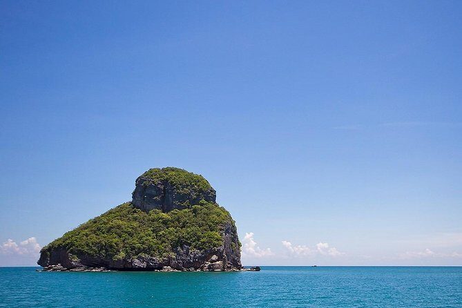 Angthong National Marine Park by Tour Boat including Lunch - Koh Mae Koh and Talay Nai: where the cliffs and lagoons do the talking