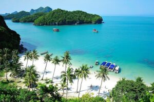 Beyond Angthong 42 Islands Premium Service Trip By Speedboat From Koh Samui - Getting from Koh Samui to Ang Thong: the day starts early