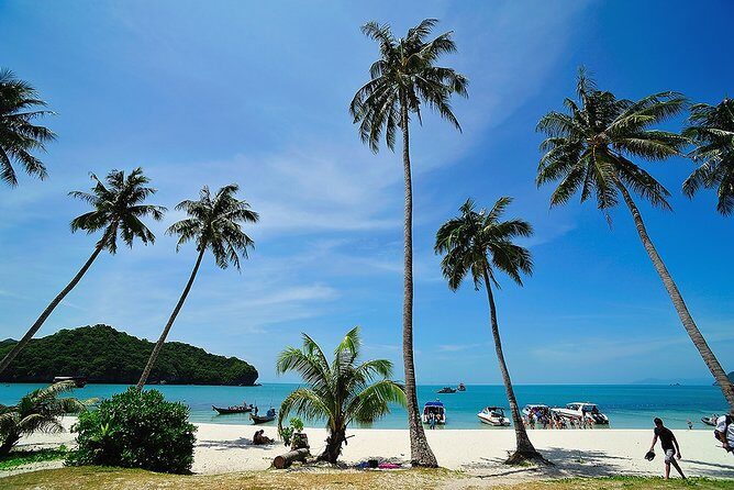 Beyond Angthong 42 Islands Premium Service Trip By Speedboat From Koh Samui - Talay Nai blue lagoon: where the color comes from