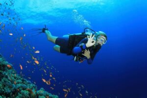 Discover Scuba diving with 2 dives on Koh Tao - Key things that make this Koh Tao scuba day worth your time
