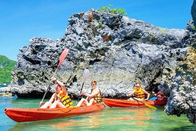 Explore Angthong National Marine Park by Big Boat from Koh Samui - Beach snorkeling: what to expect from shore-based spots