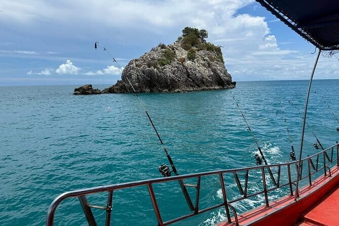 Fishing & Island Lunch Cruise from Koh Samui – Catch & Relax - From 8:00 AM pickup to the port: smooth start in Samui