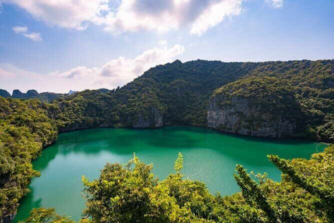Full Day Ang Thong Islands Luxury Small Group Tour - Boat ride comfort, crew style, and the small-group advantage