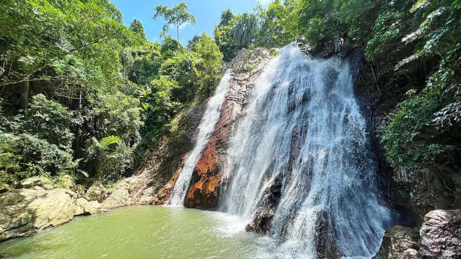 ISLAND TOUR ECO AROUND KOH SAMUI HALF DAY RARE SIGHTSEEING - Wat Plai Laem: Guanyin, mercy, and Chinese-Thai temple details