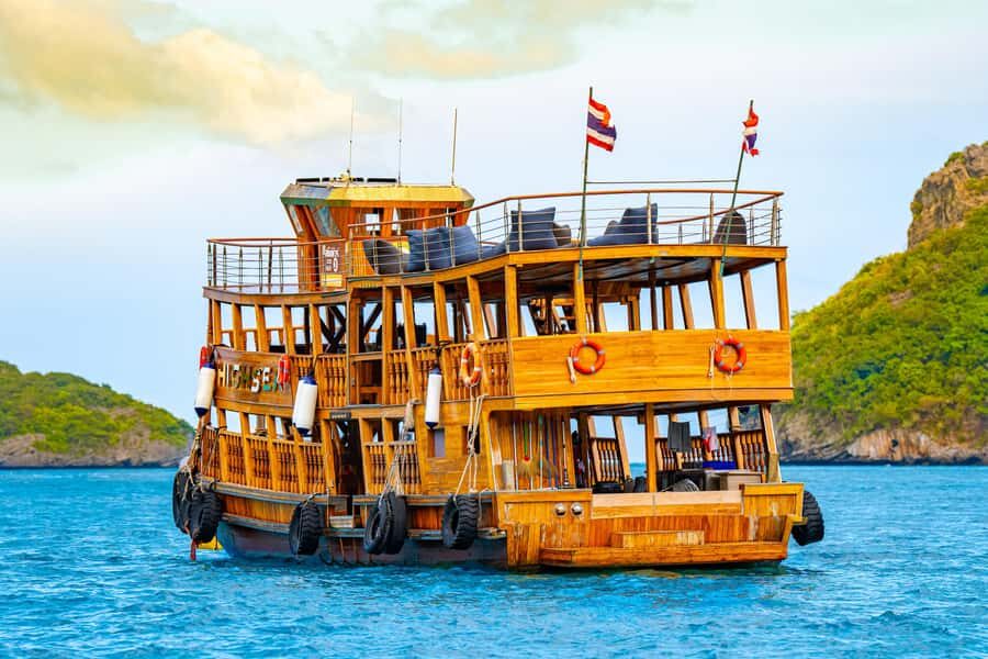 Koh Samui: Mu Ko Ang Thong Park Cruise with Kayaking Option - Ko Mae Ko and the Blue Lagoon (Talay Nai): steep steps, big reward