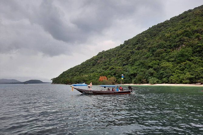 Koh Tan and Koh Madsum Snorkeling Trip By Speedboat From Koh Samui - Koh Tan Snorkeling: Coral Reefs, Short Swim Windows, and Crowd Pressure