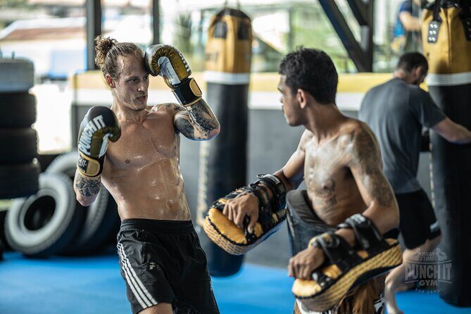 MuayThai Advanced class - The 2-hour session from Lamai run to clinch work