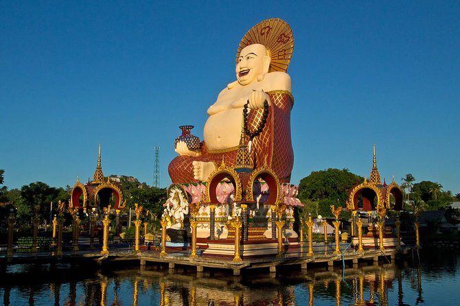 Private Group City Tour Around Koh Samui - Wat Plai Laem: A White Guanyin in a Pond Setting