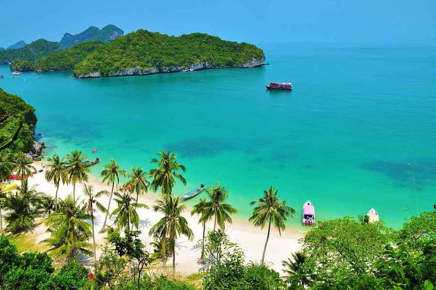 Samui: Angthong Marine Park Boat Tour w/ Transfer and Meals - The boat ride plus breakfast: fuel before the heat