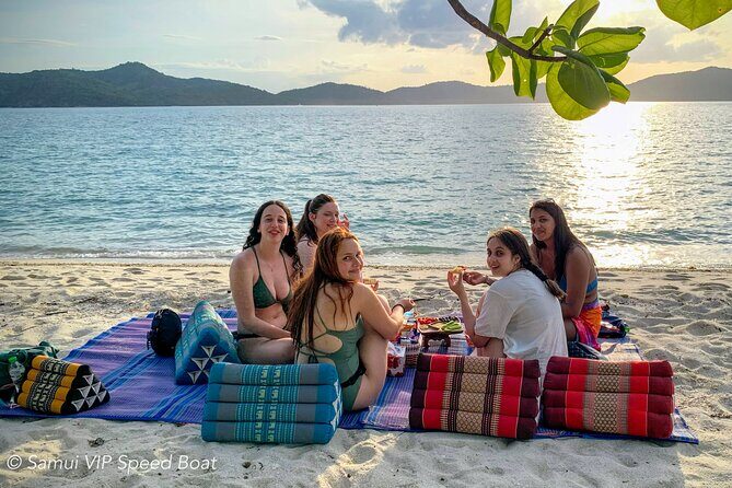 Snorkeling & Island Hopping - The On-Water Service Style: Crew, Comfort, and Flexibility